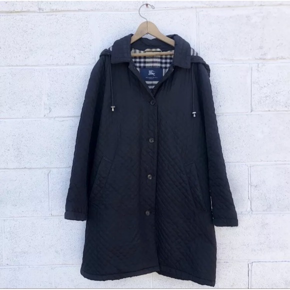 Burberry Jackets & Blazers - Burberry • Black Quilted Nova Check Lined Coat